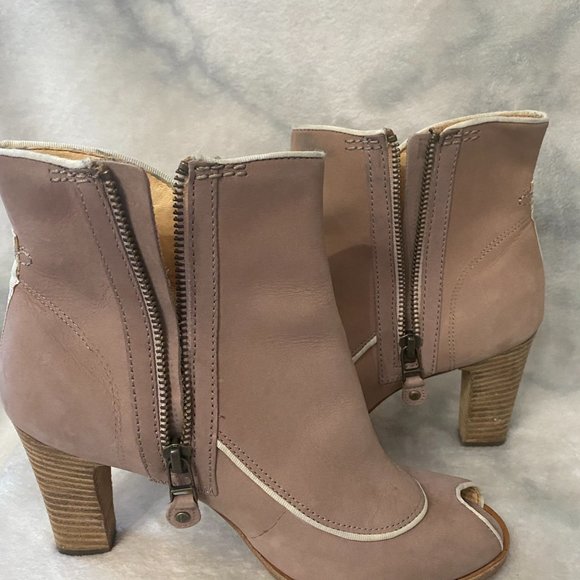 Timberland Suede Booties - Picture 10 of 10